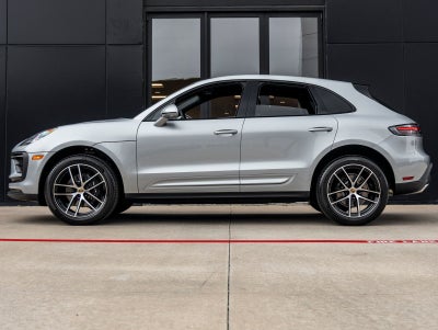 2026 Porsche Macan AWD