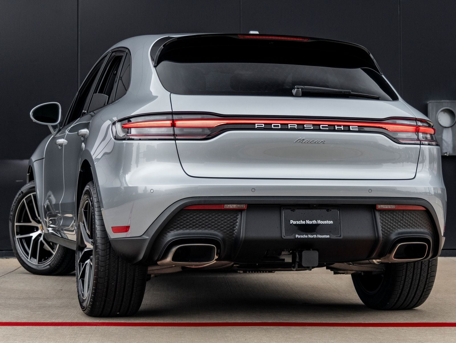 2026 Porsche Macan AWD