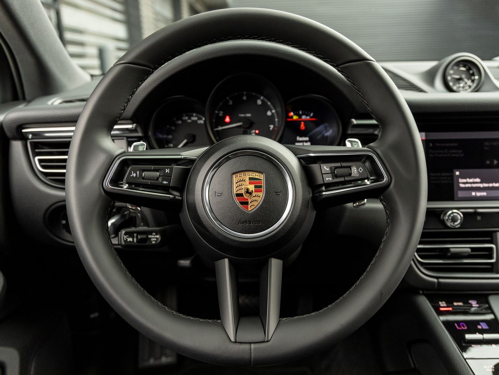 2026 Porsche Macan AWD
