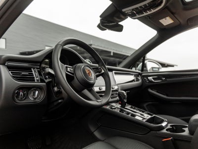 2026 Porsche Macan AWD