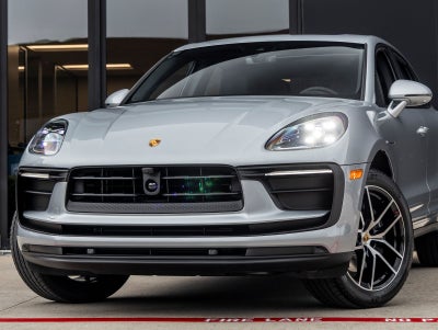 2026 Porsche Macan AWD
