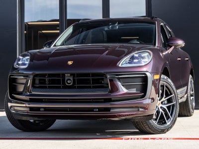 2026 Porsche Macan Base