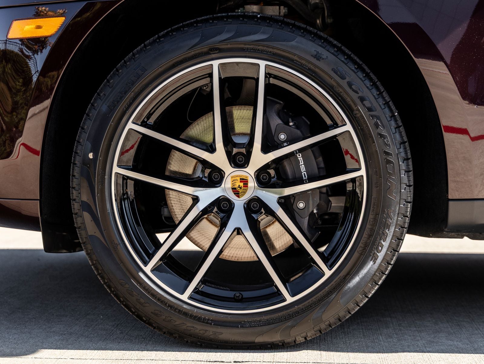 2026 Porsche Macan Base