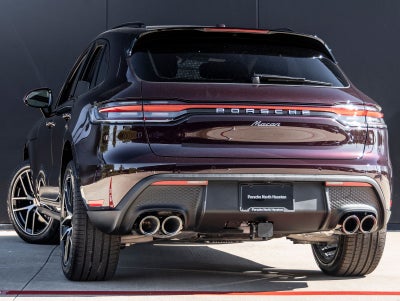 2026 Porsche Macan Base