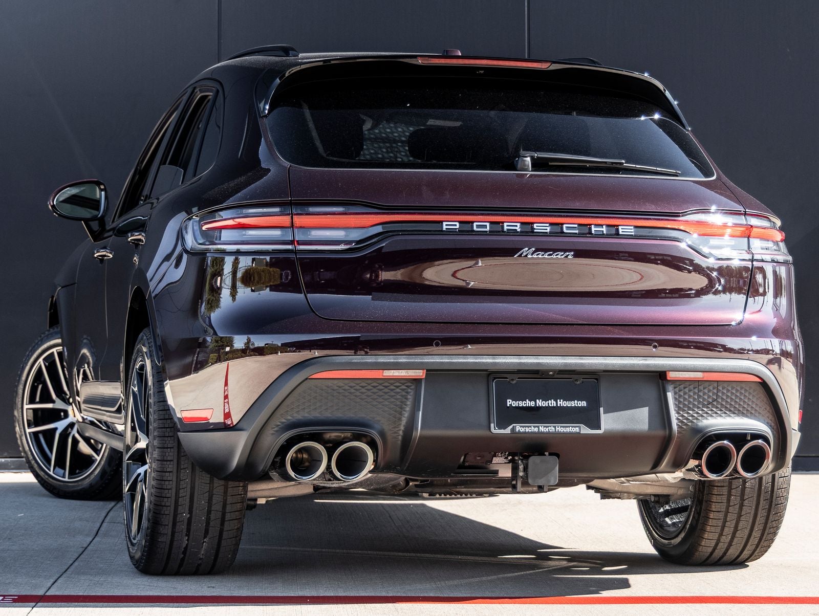 2026 Porsche Macan Base