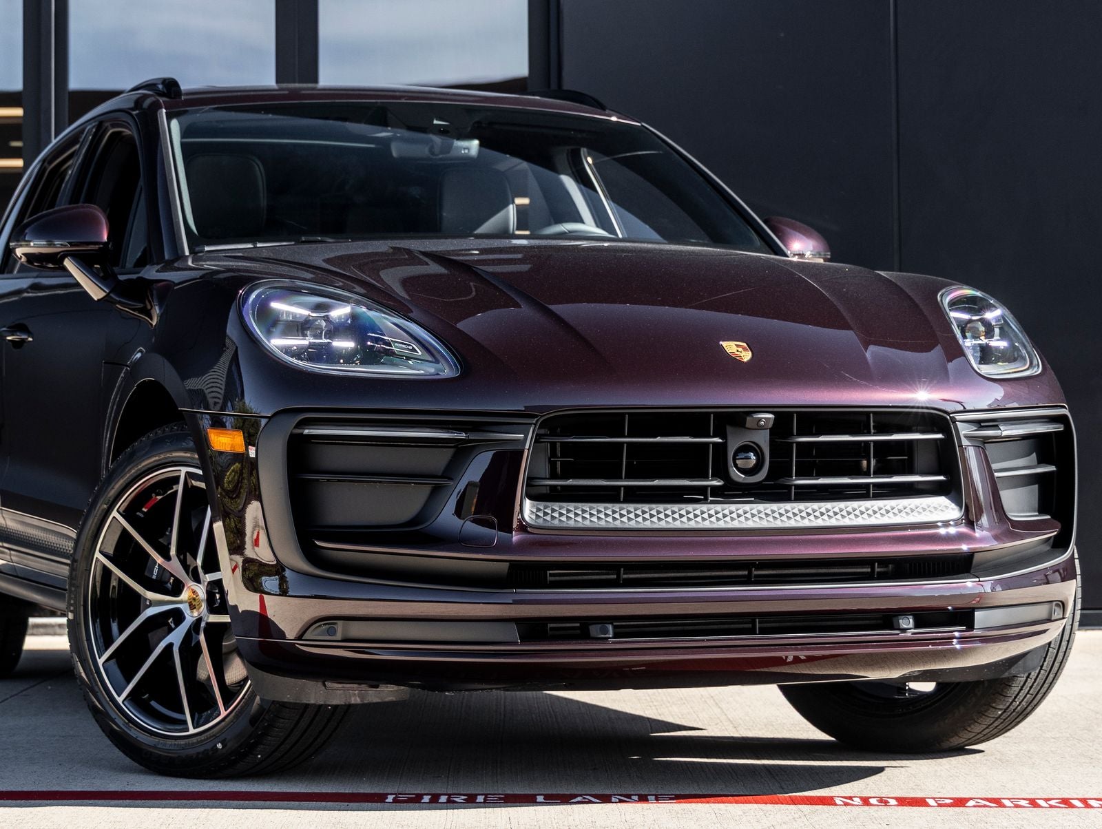 2026 Porsche Macan Base