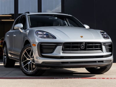 2026 Porsche Macan Macan
