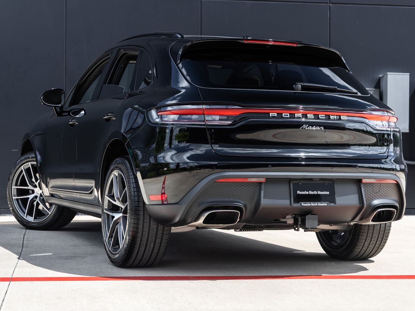 2026 Porsche Macan Macan