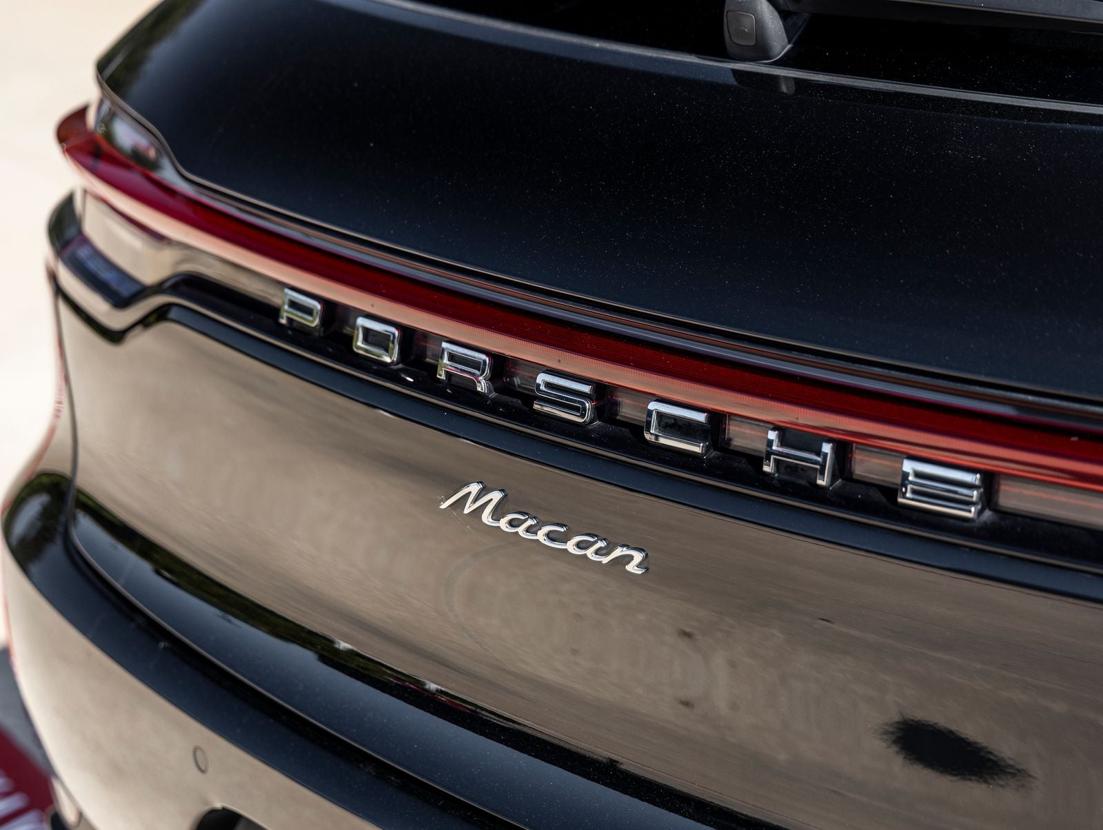 2020 Porsche Macan Macan