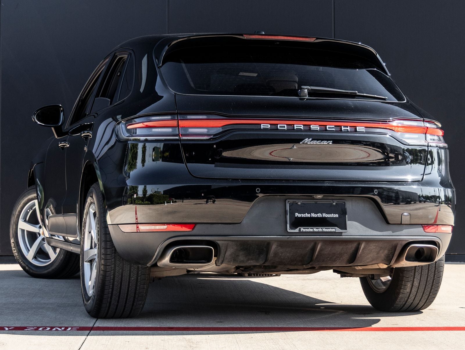 2020 Porsche Macan Macan