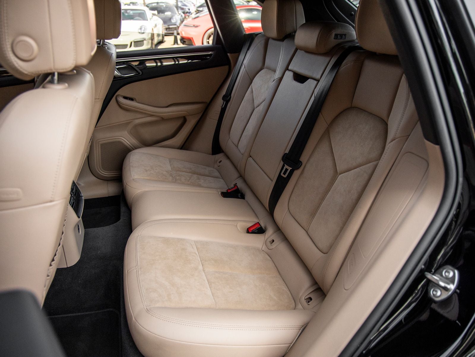 2020 Porsche Macan Macan