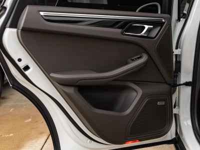 2021 Porsche Macan Macan