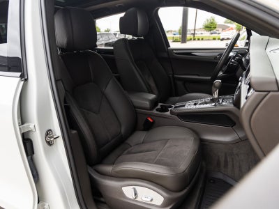 2021 Porsche Macan Macan