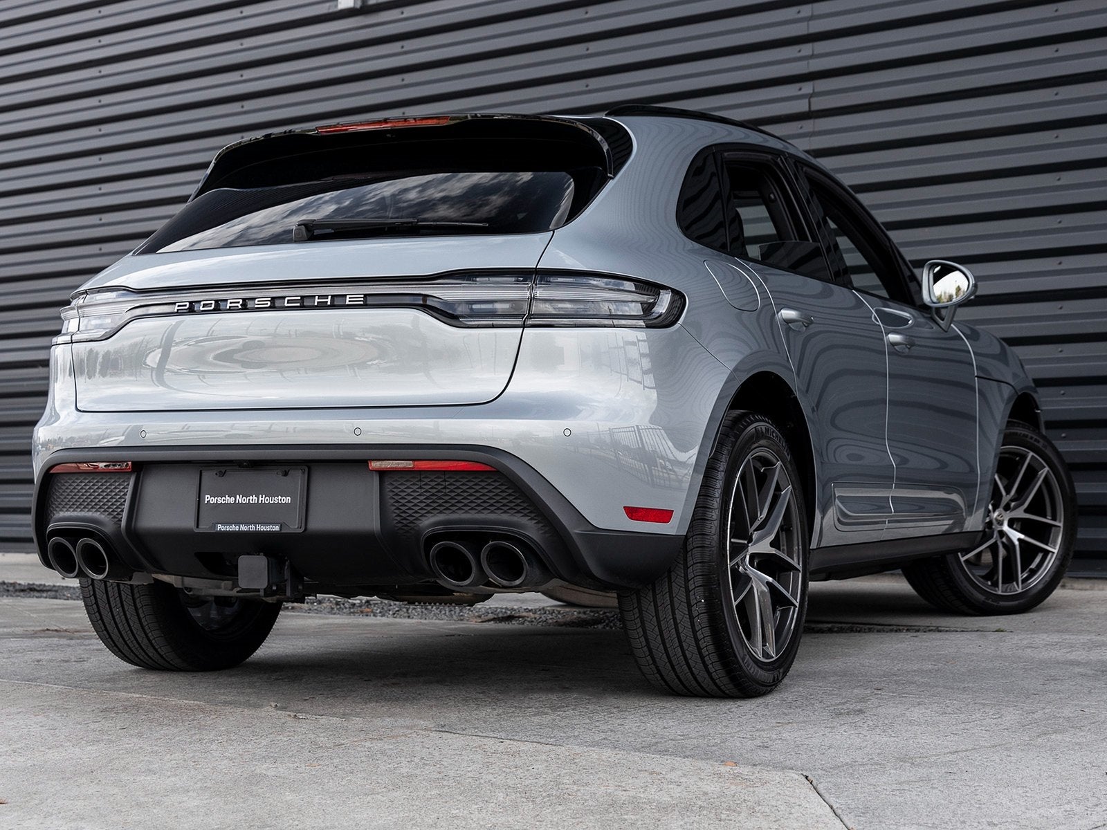 2025 Porsche Macan Macan