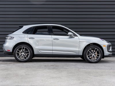 2025 Porsche Macan Macan