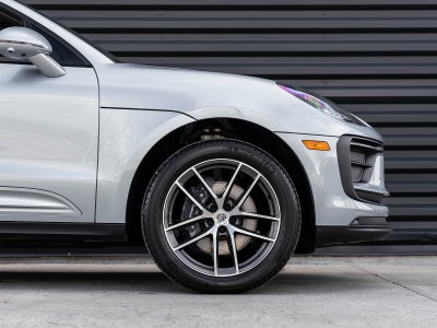 2025 Porsche Macan Macan