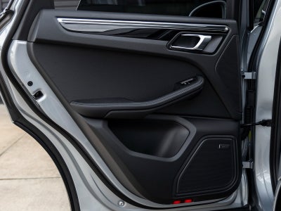 2025 Porsche Macan Macan