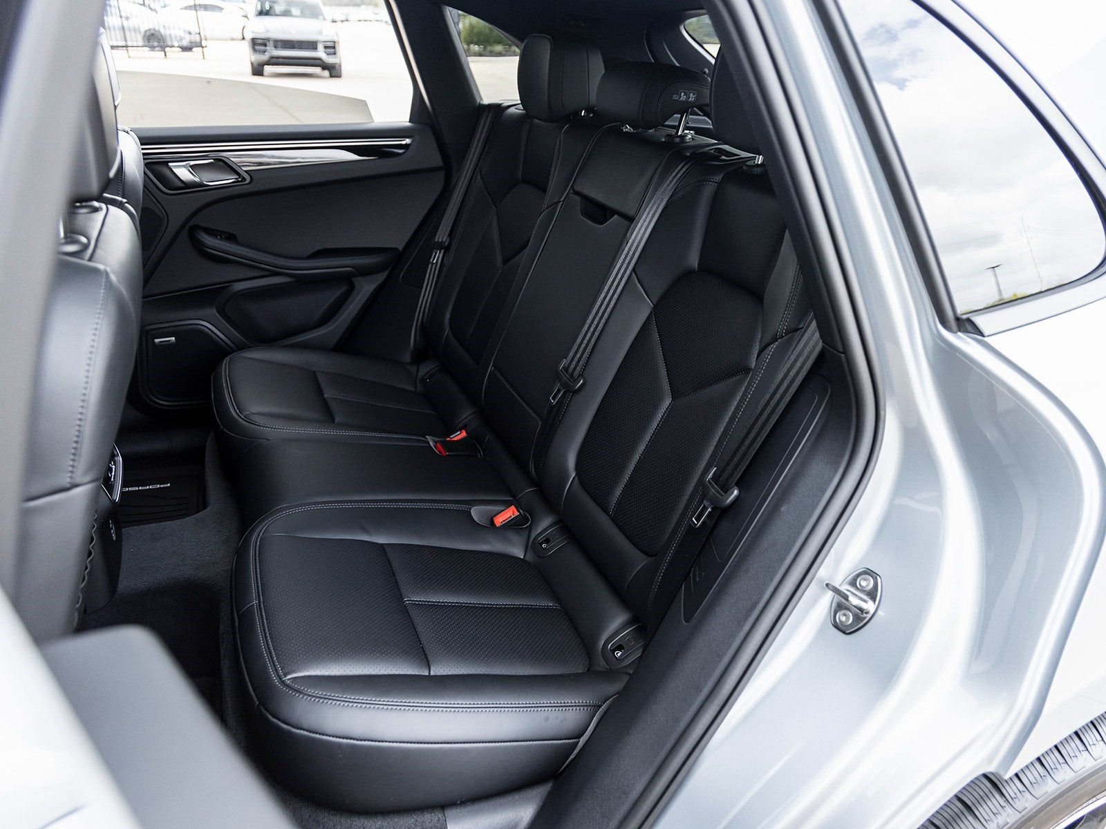 2025 Porsche Macan Macan