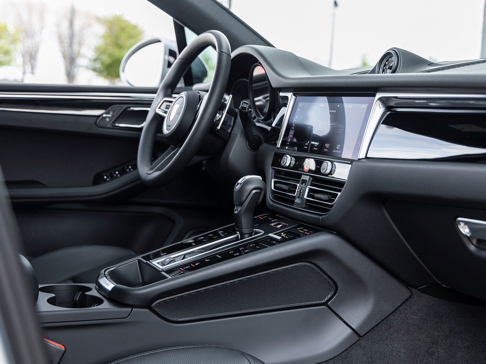 2025 Porsche Macan Macan