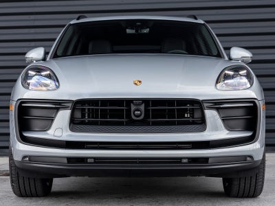2025 Porsche Macan Macan