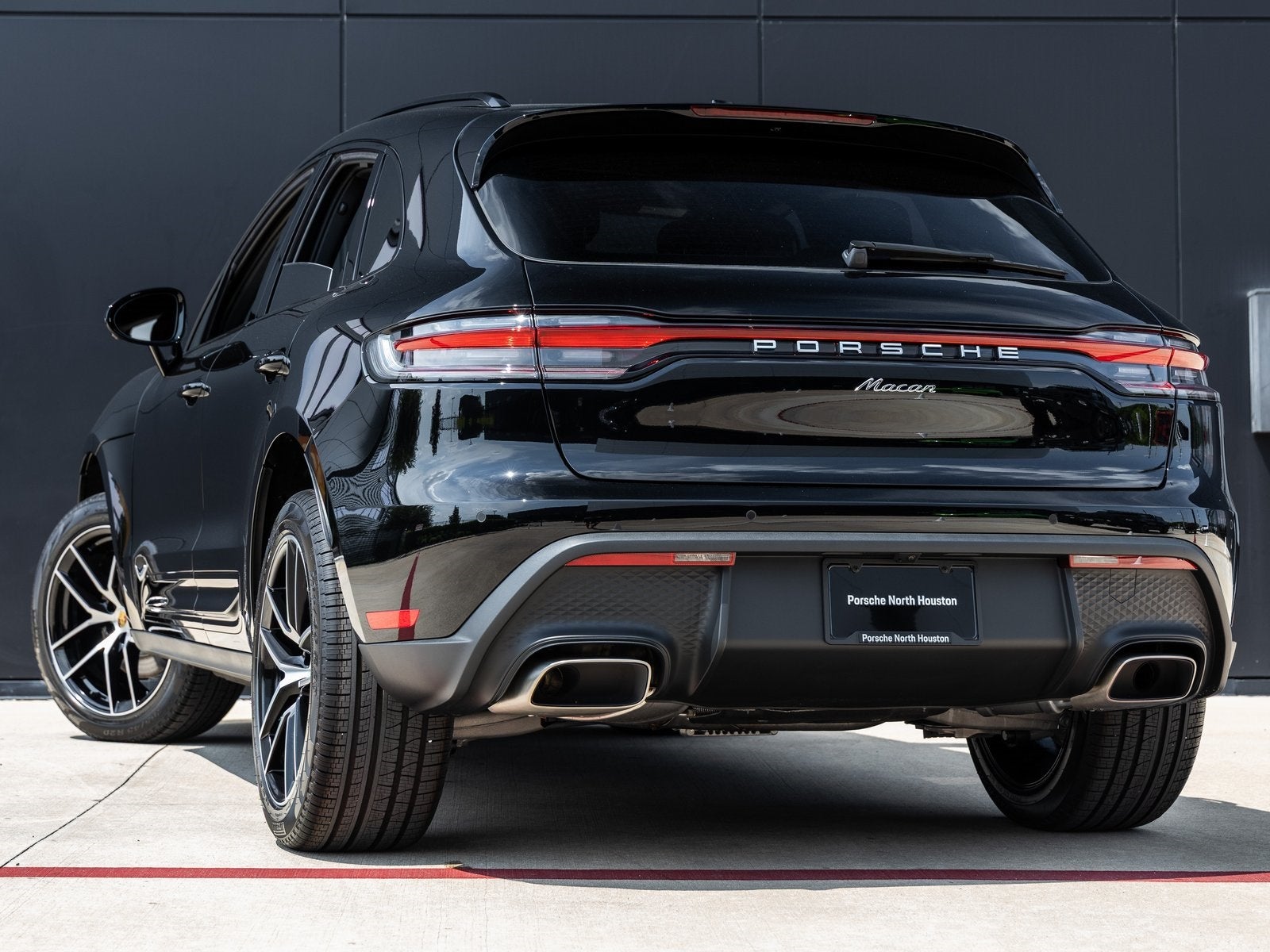 2025 Porsche Macan Macan