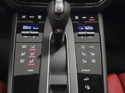 2026 Porsche Macan AWD