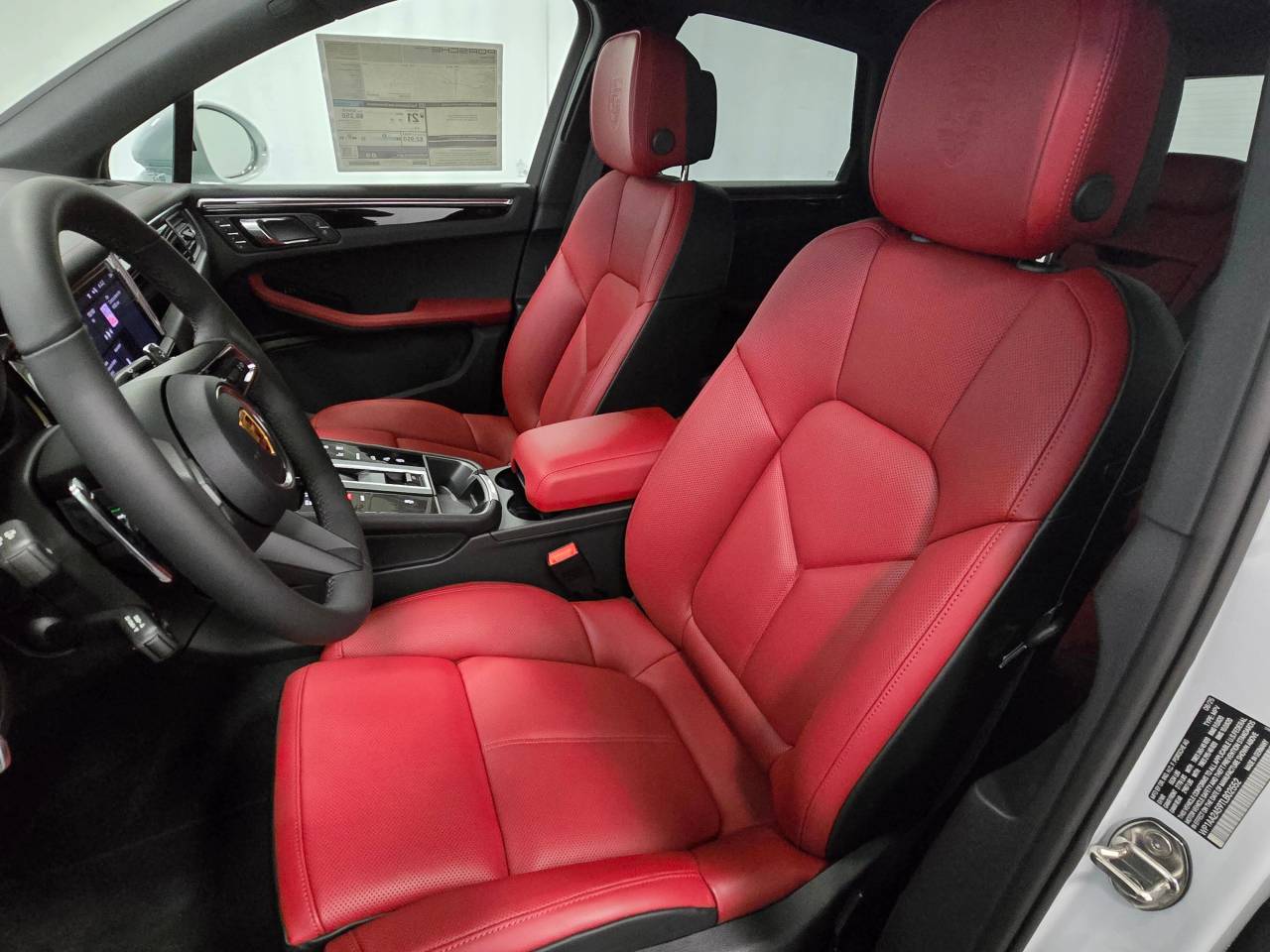 2026 Porsche Macan AWD