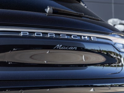 2026 Porsche Macan Macan