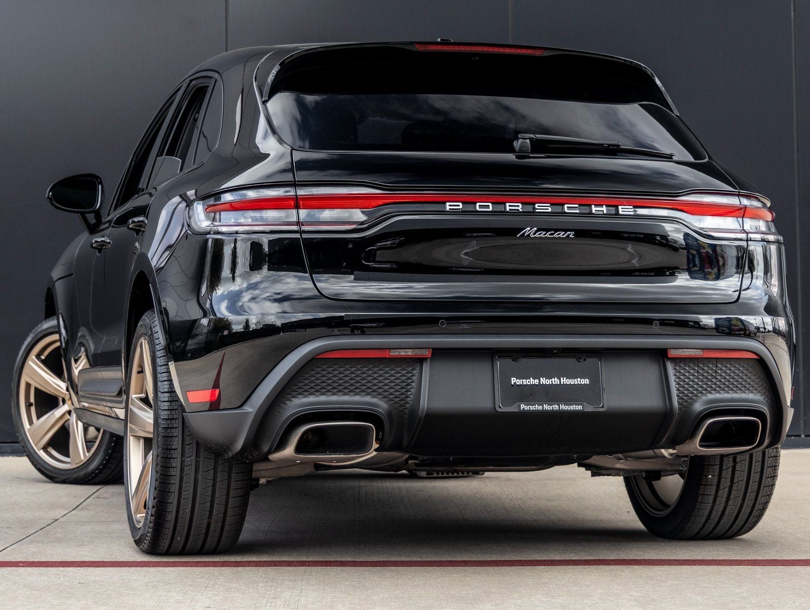 2026 Porsche Macan Macan