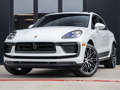2026 Porsche Macan AWD