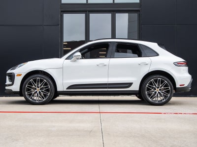 2026 Porsche Macan AWD
