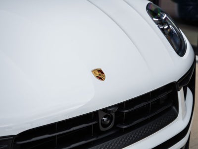 2026 Porsche Macan AWD
