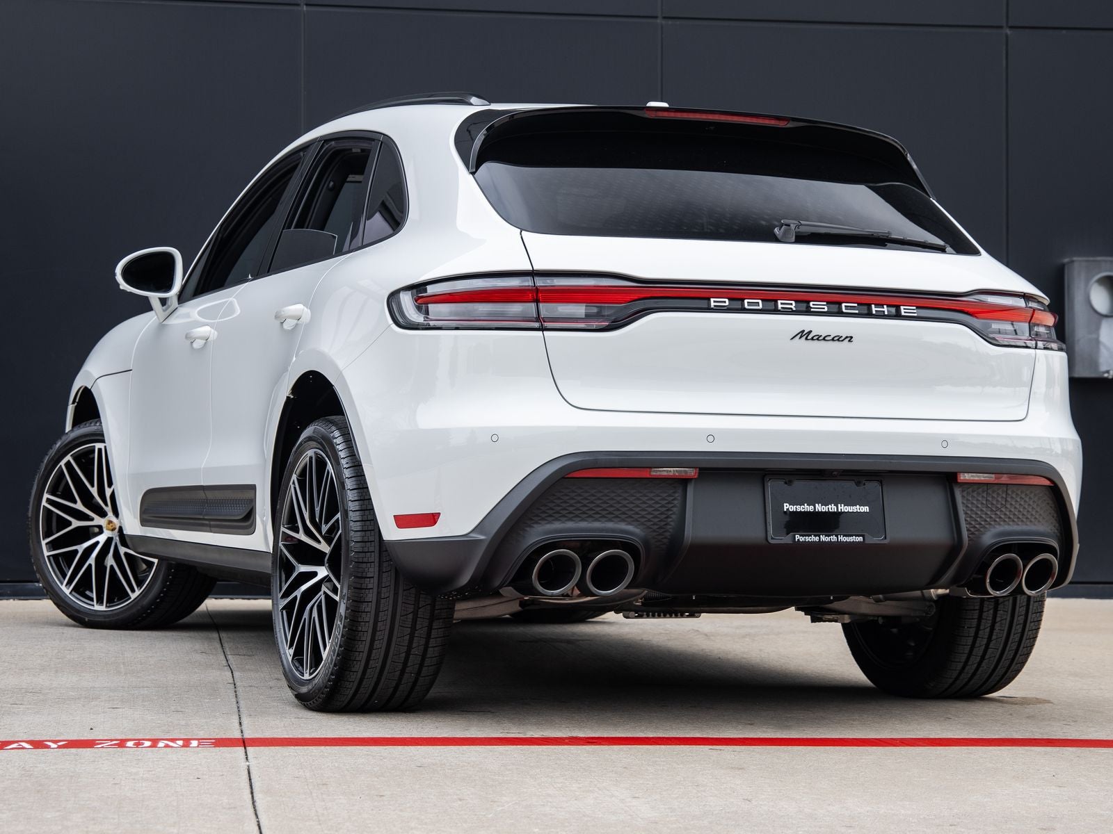 2026 Porsche Macan AWD