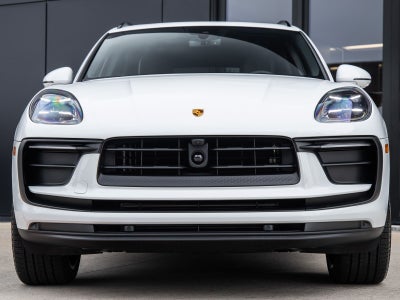 2026 Porsche Macan AWD