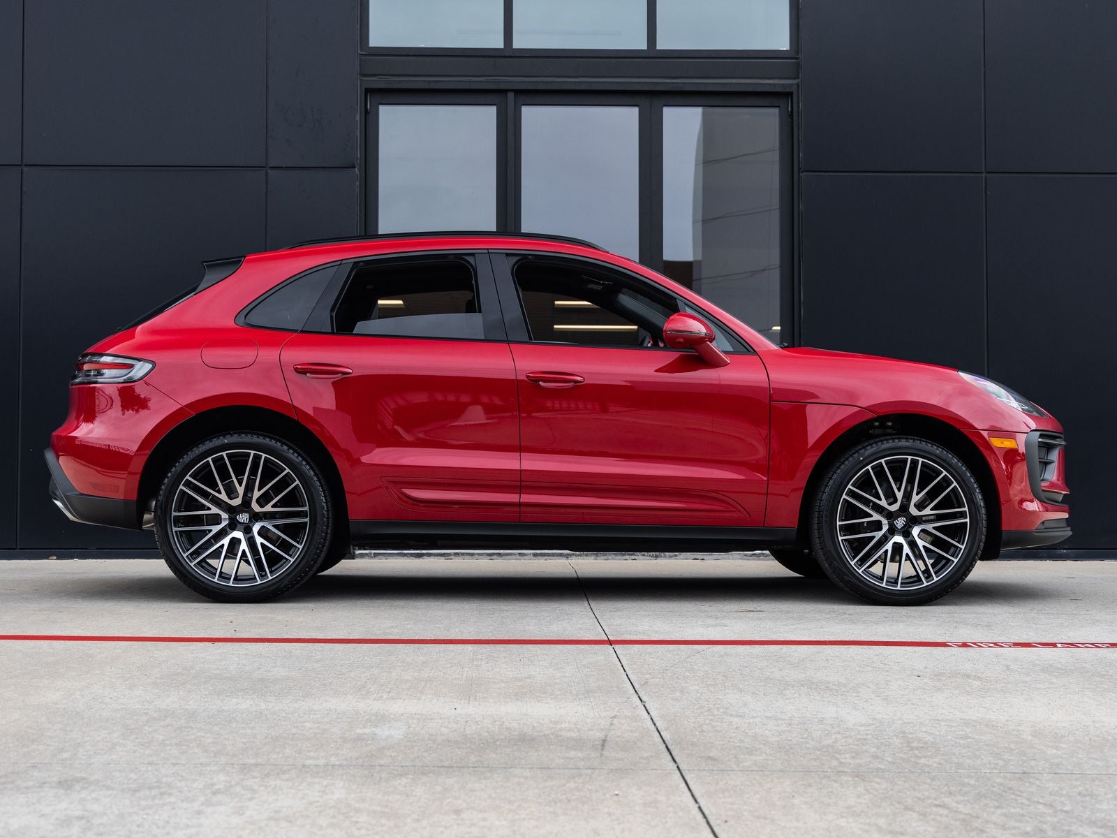 2026 Porsche Macan AWD