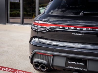 2026 Porsche Macan Macan