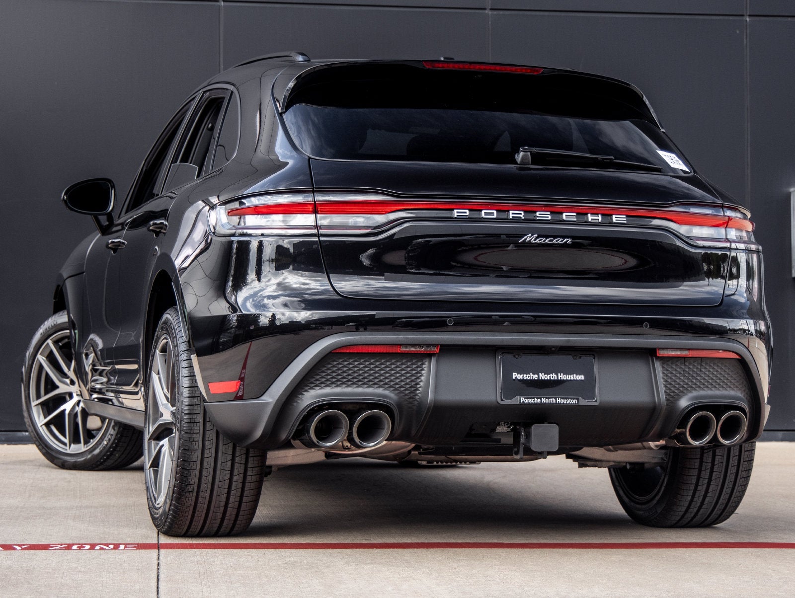 2026 Porsche Macan Macan