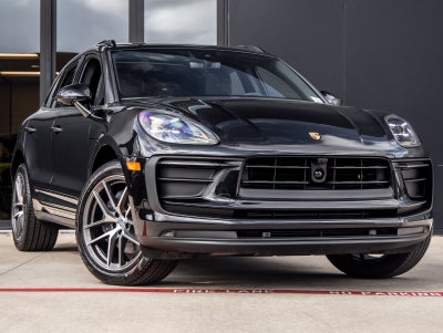 2026 Porsche Macan Macan