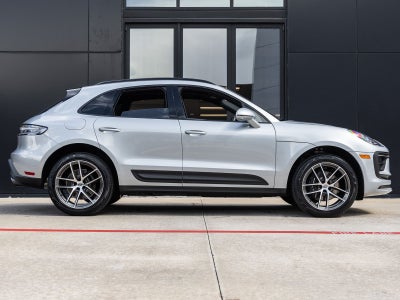 2026 Porsche Macan Macan