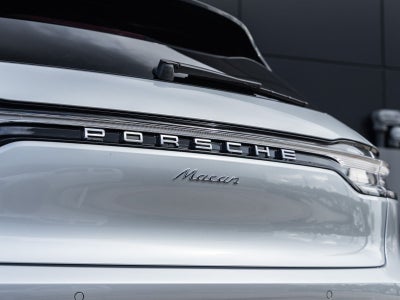 2026 Porsche Macan Macan