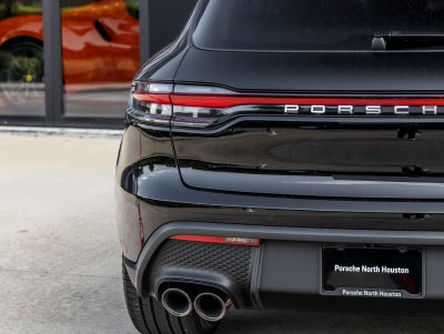 2026 Porsche Macan Macan