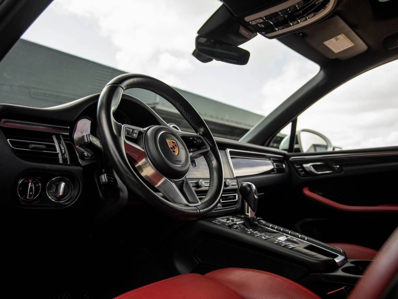 2020 Porsche Macan Macan