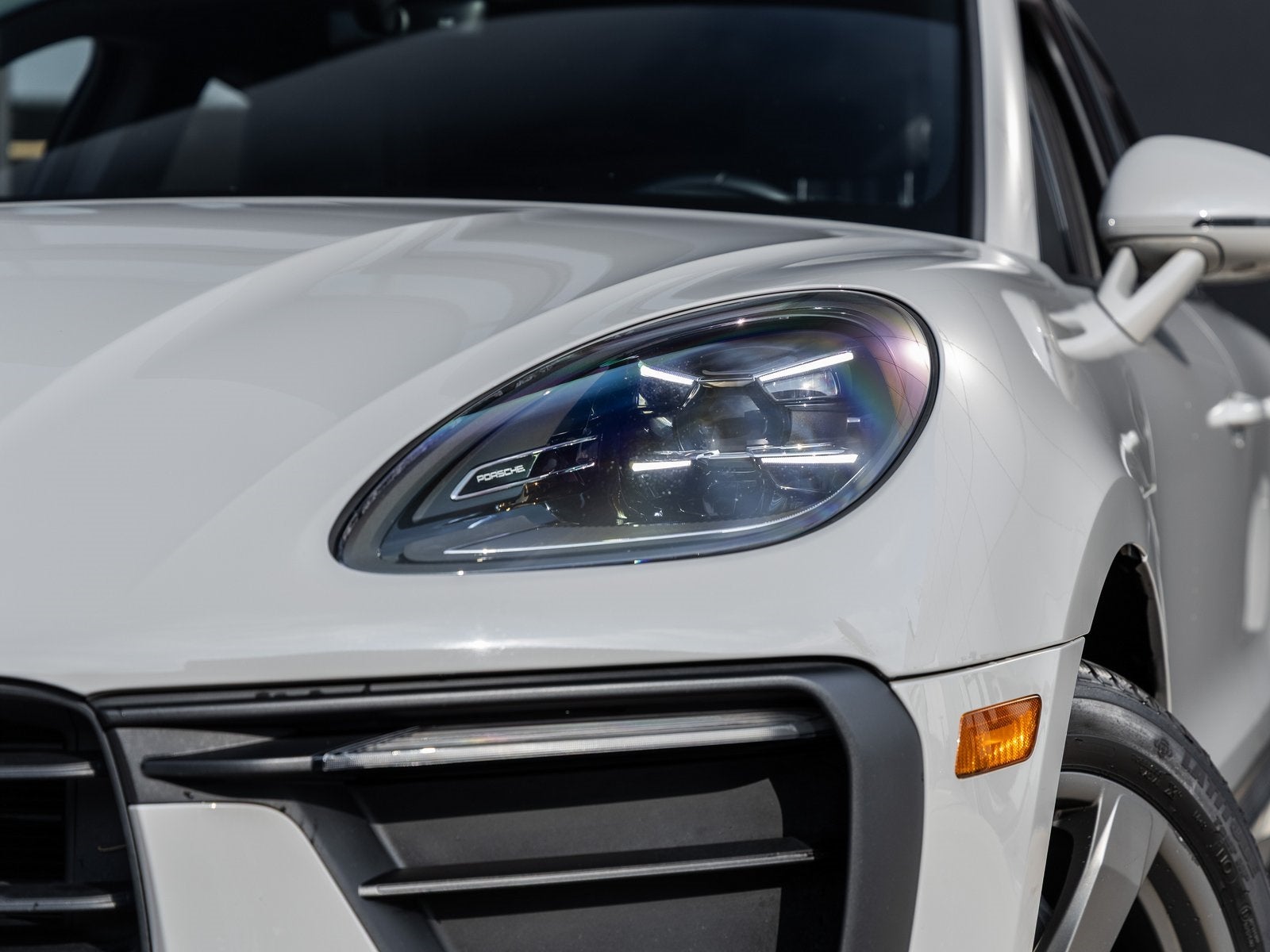 2023 Porsche Macan Macan (MY23)