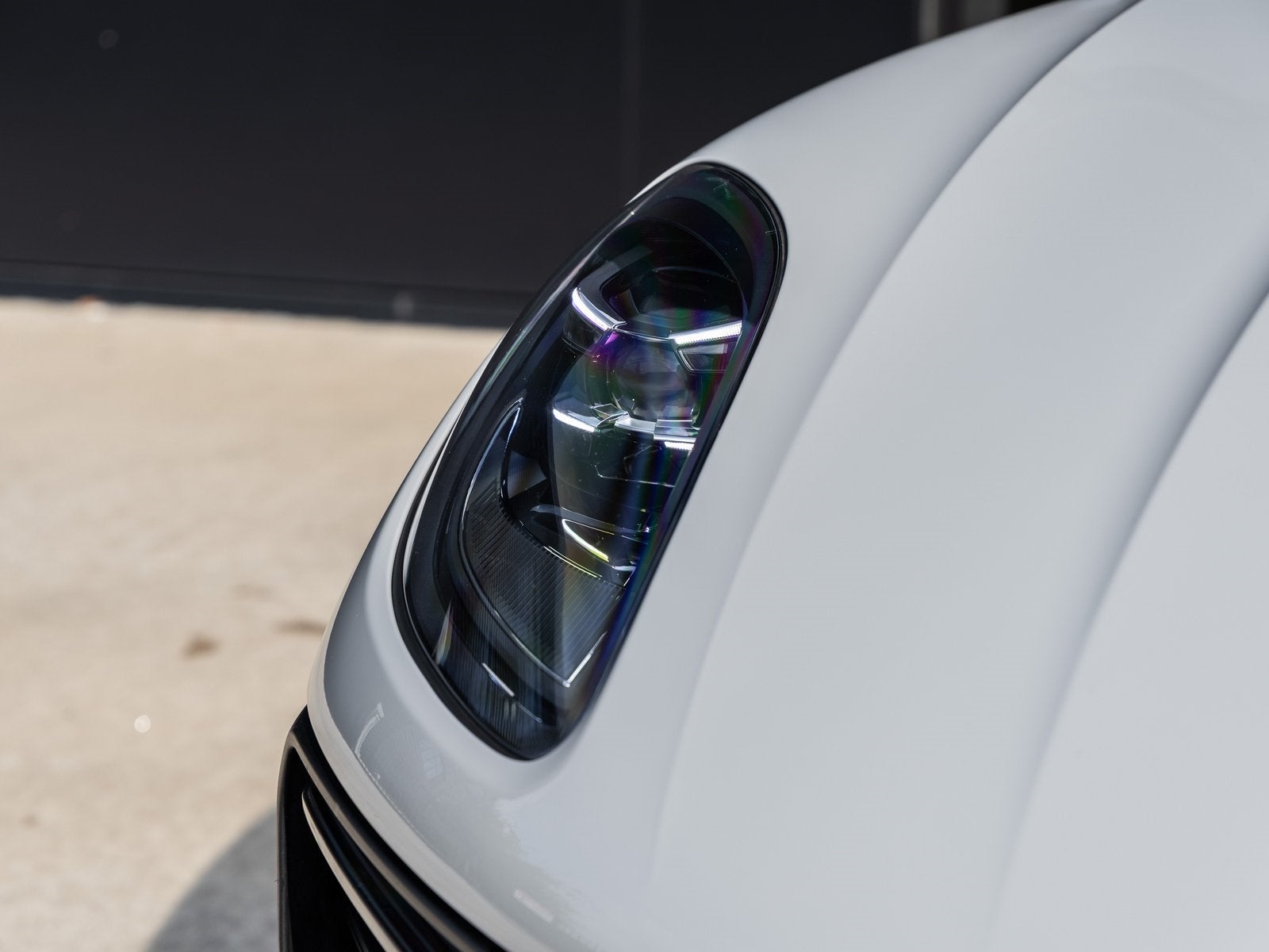 2023 Porsche Macan Macan (MY23)