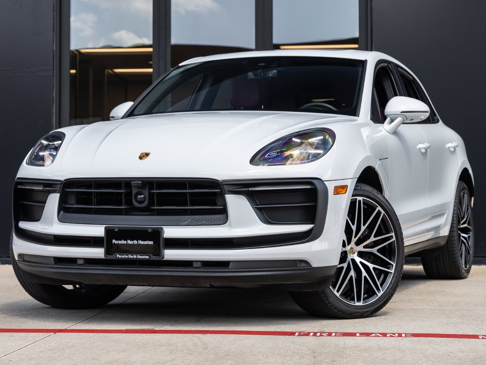 2023 Porsche Macan Macan