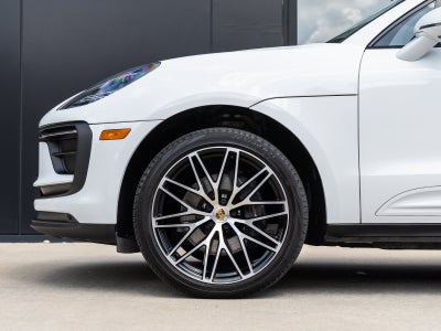 2023 Porsche Macan Macan