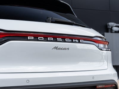 2023 Porsche Macan Macan