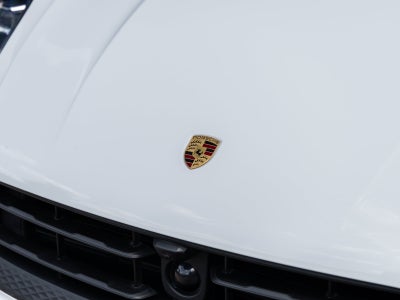2023 Porsche Macan Macan