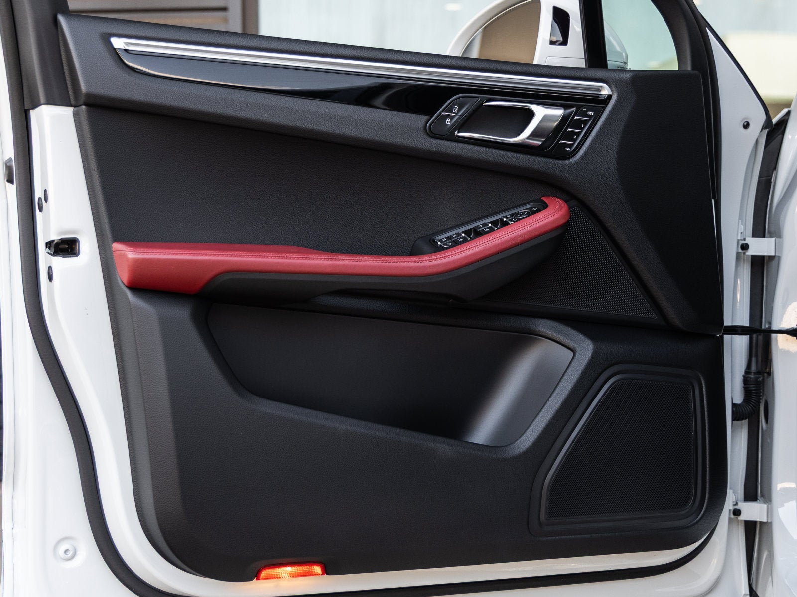 2023 Porsche Macan Macan