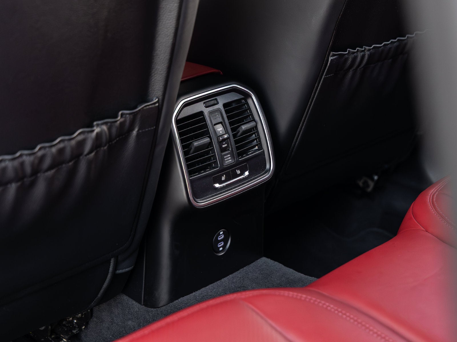 2023 Porsche Macan Macan